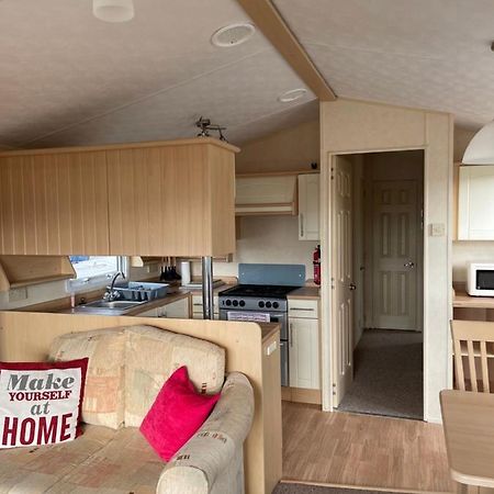 Beautiful 2-Bed Static Caravan นิวตันสจวร์ต ภายนอก รูปภาพ